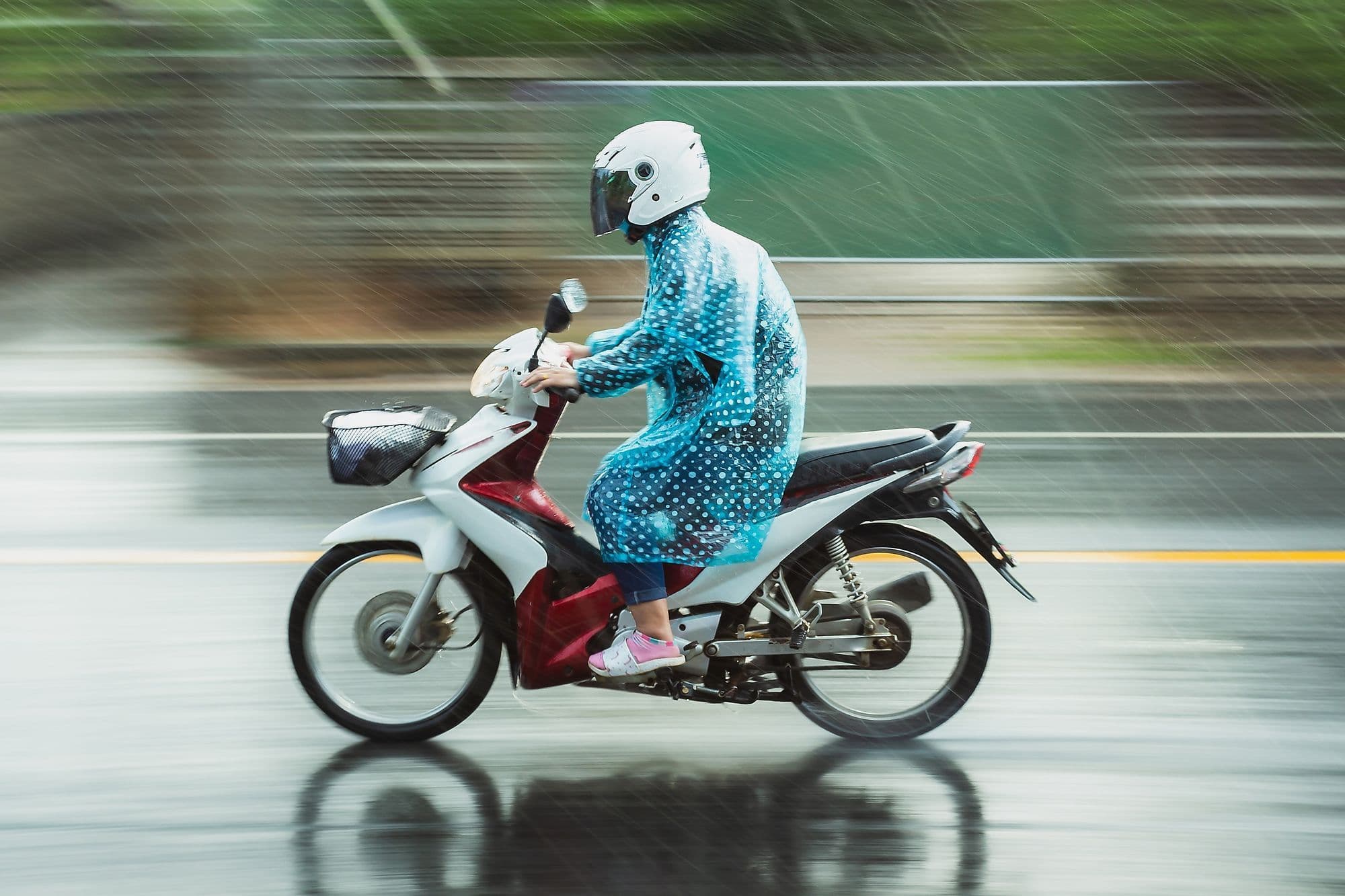 Hero Image of Áo mưa và những chuyện chưa kể