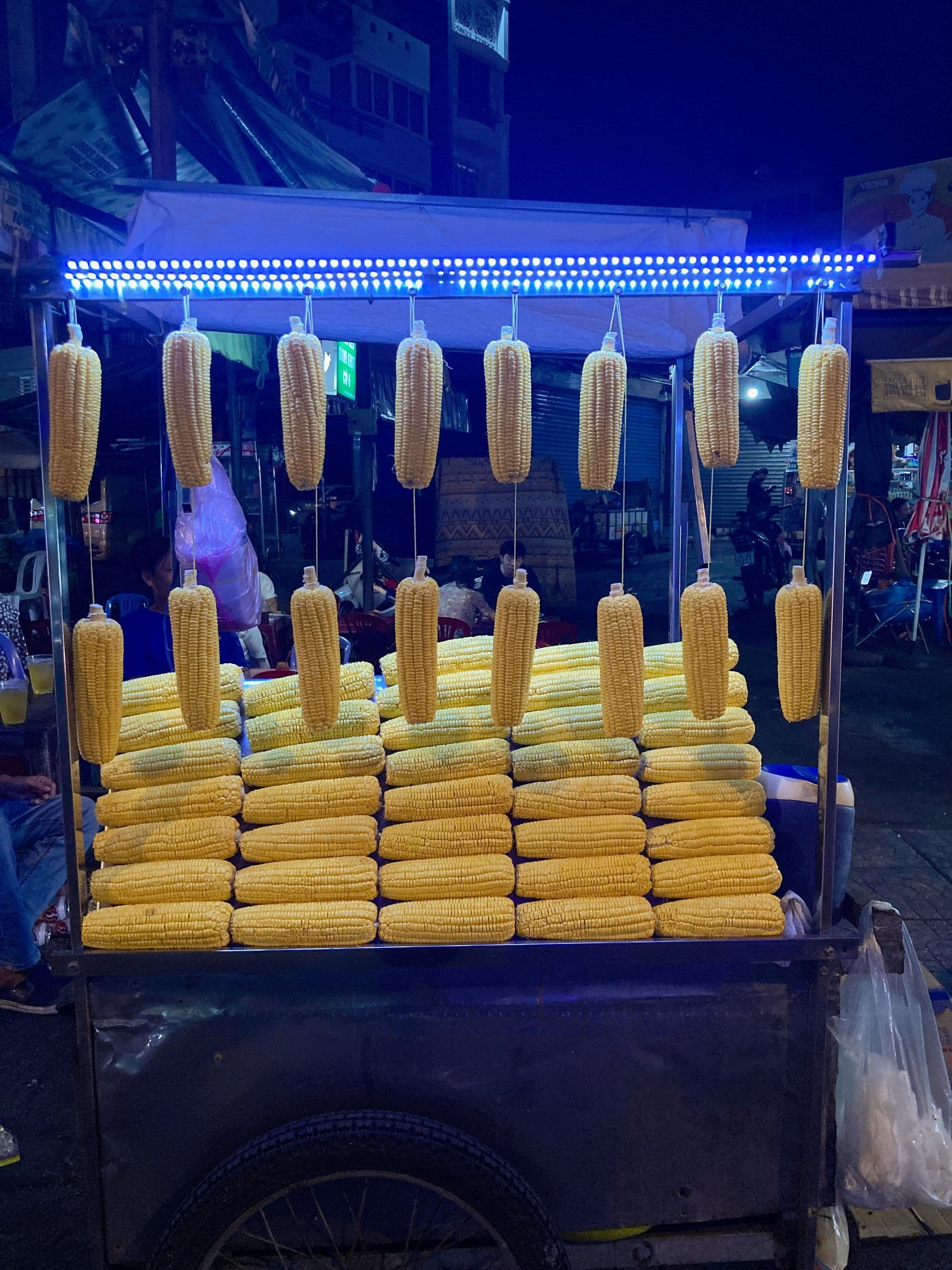 Hero Image of Nghệ thuật bài trí từ những nghệ nhân gánh hàng rong