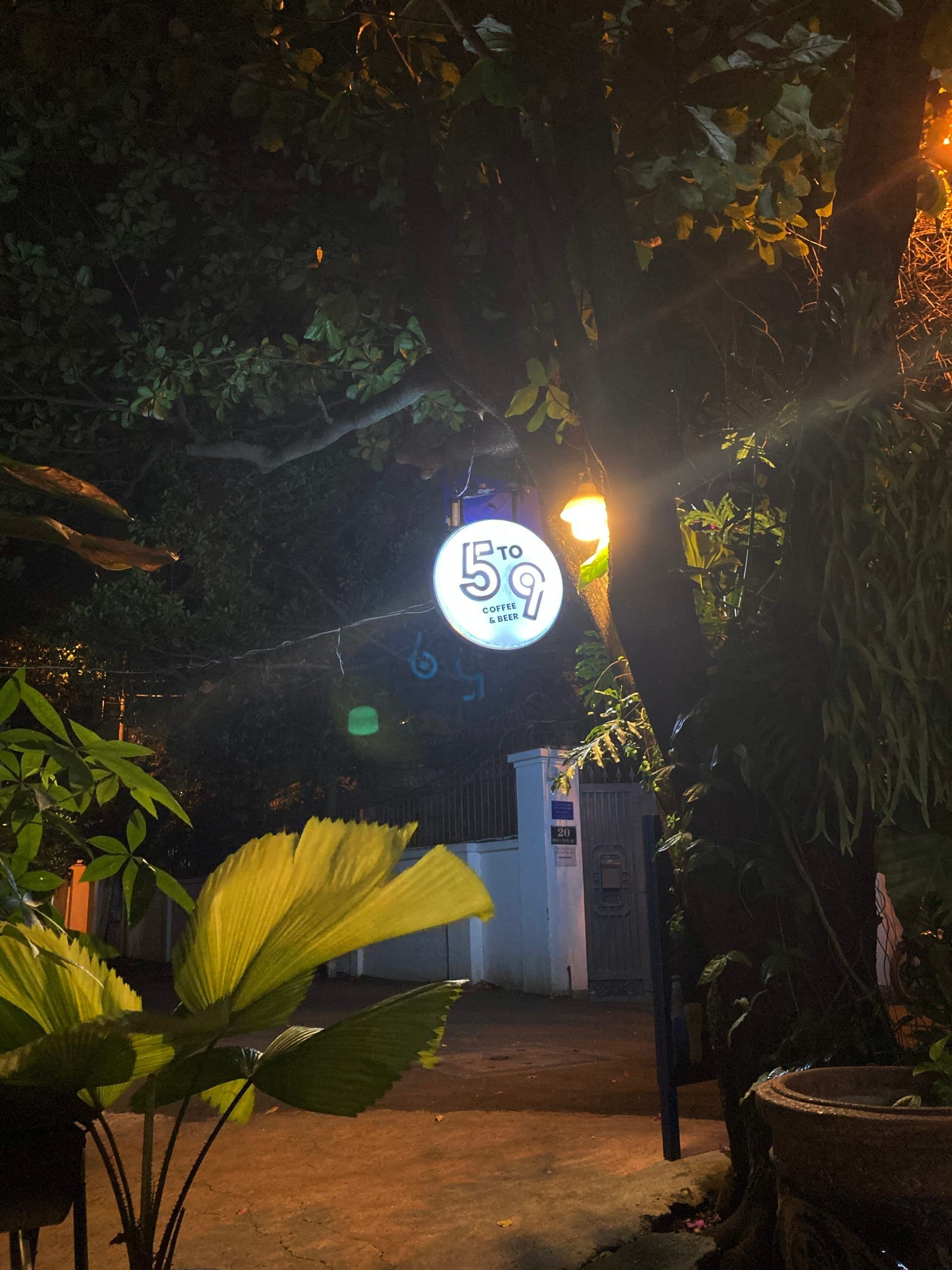 Hero Image of Tối thứ Sáu với niềm vui đạm bạc