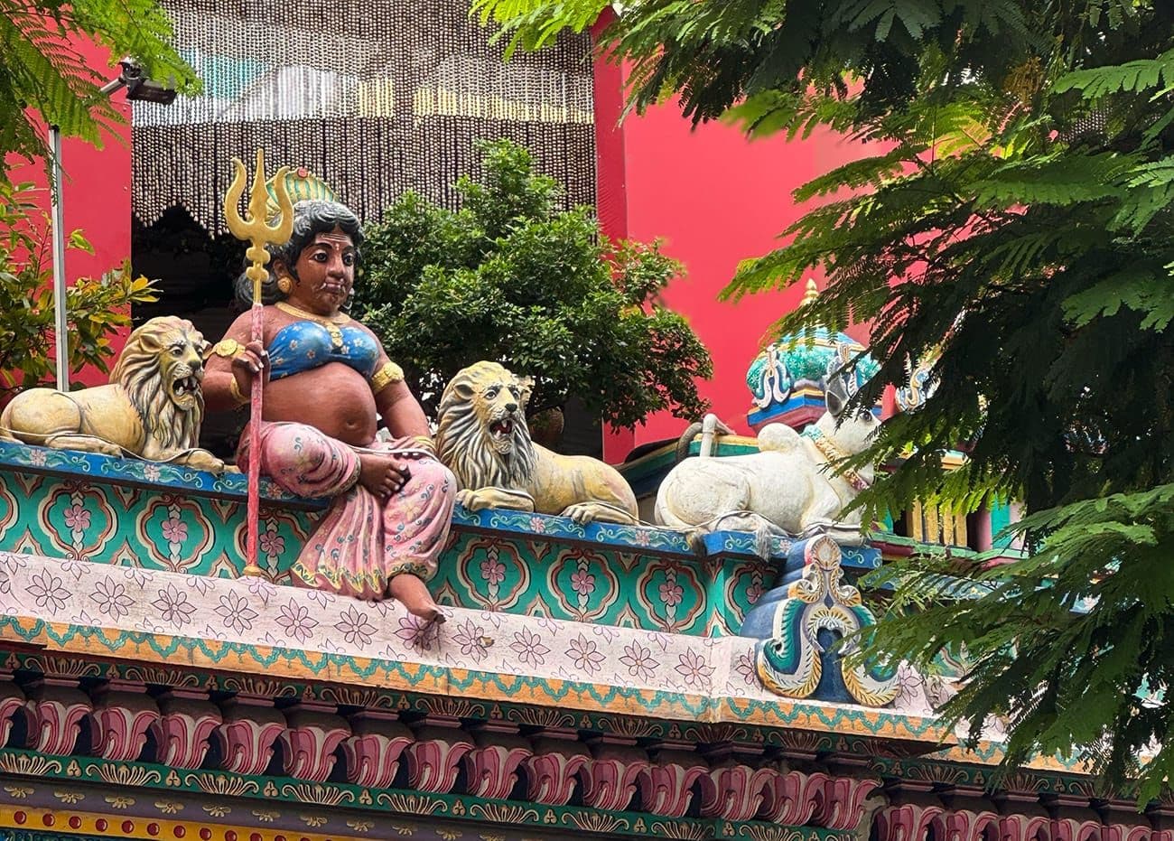 Hero Image of Thăm những ngôi đền Hindu kỳ lạ