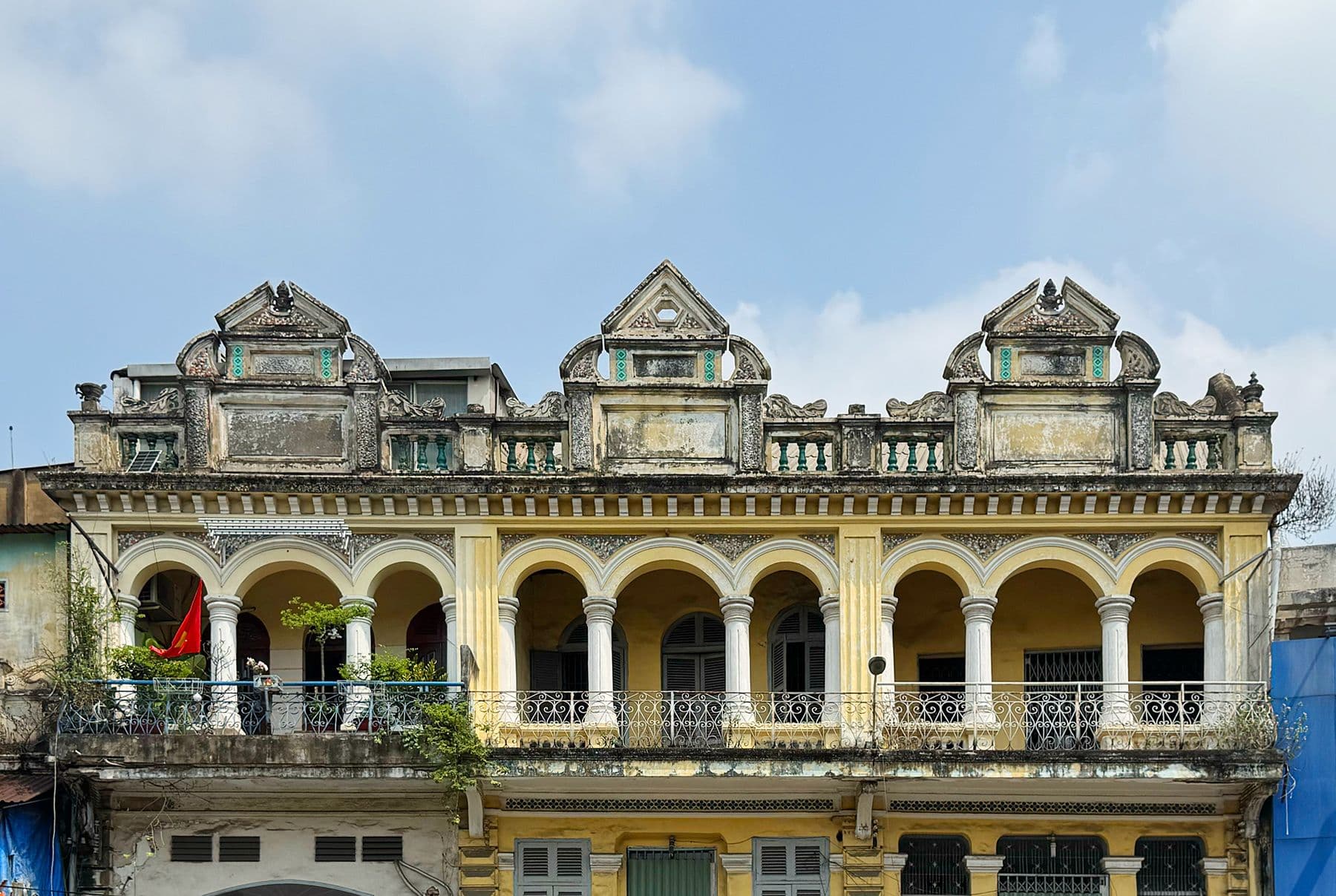 Trán tường
