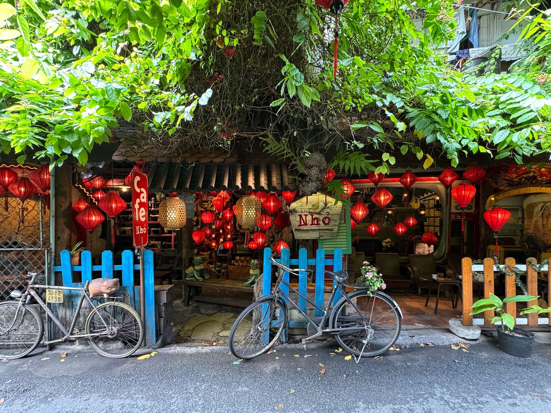 Cà phê Nhỏ Lê Văn Sỹ 