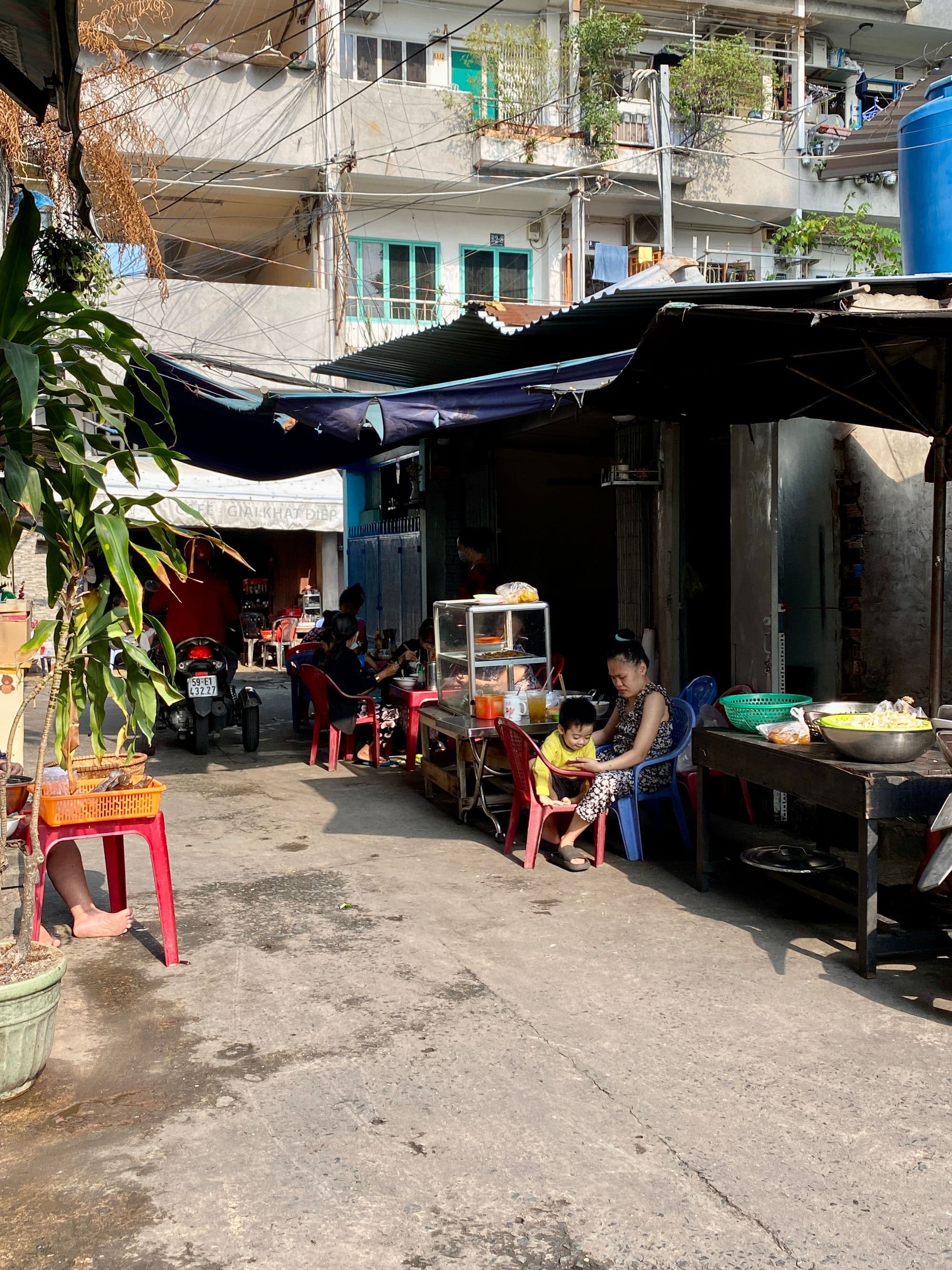 Có gì trong hẻm Sài Gòn?