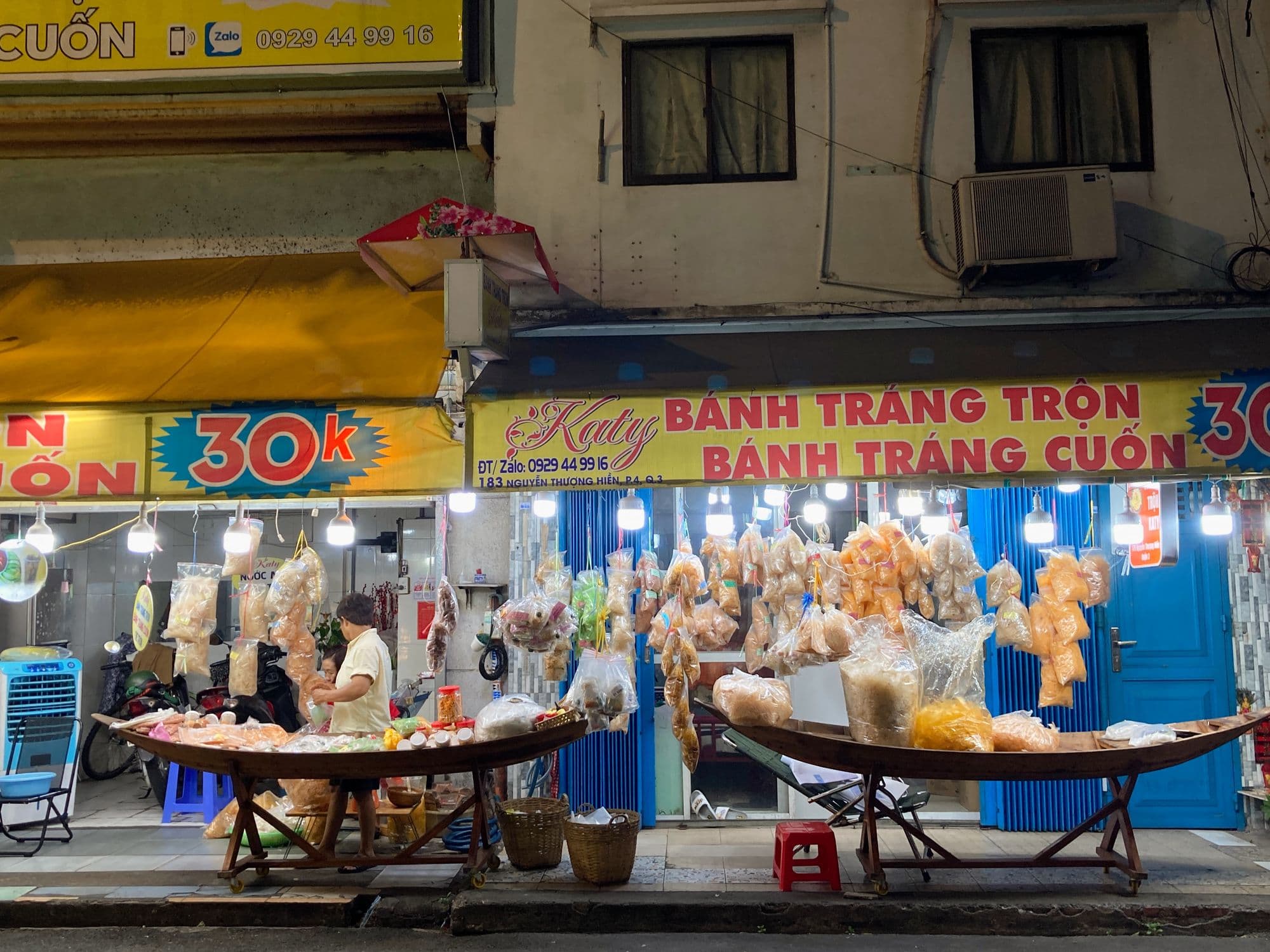 Lược sử bánh tráng trộn