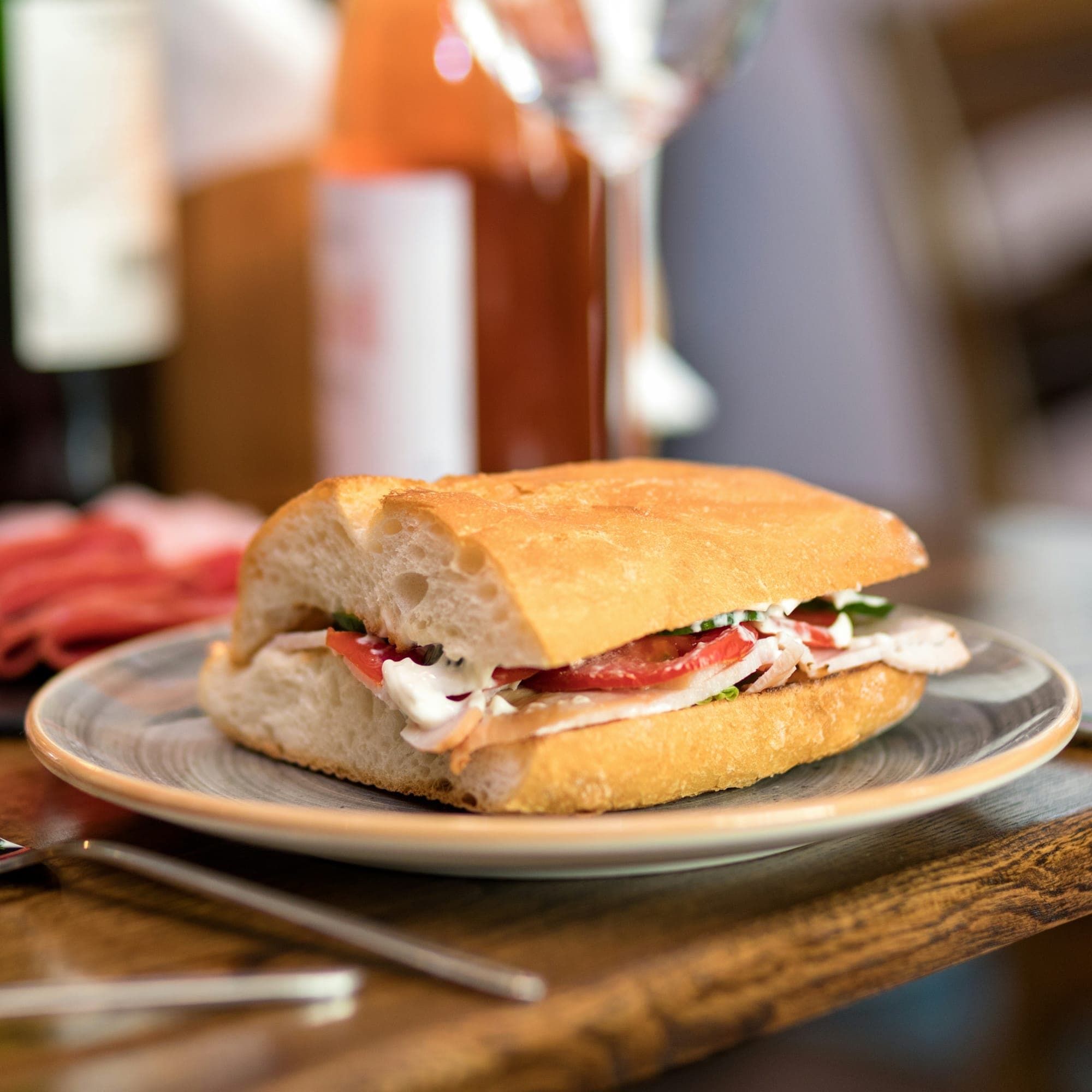 Bánh mì thịt ngon như thế nào