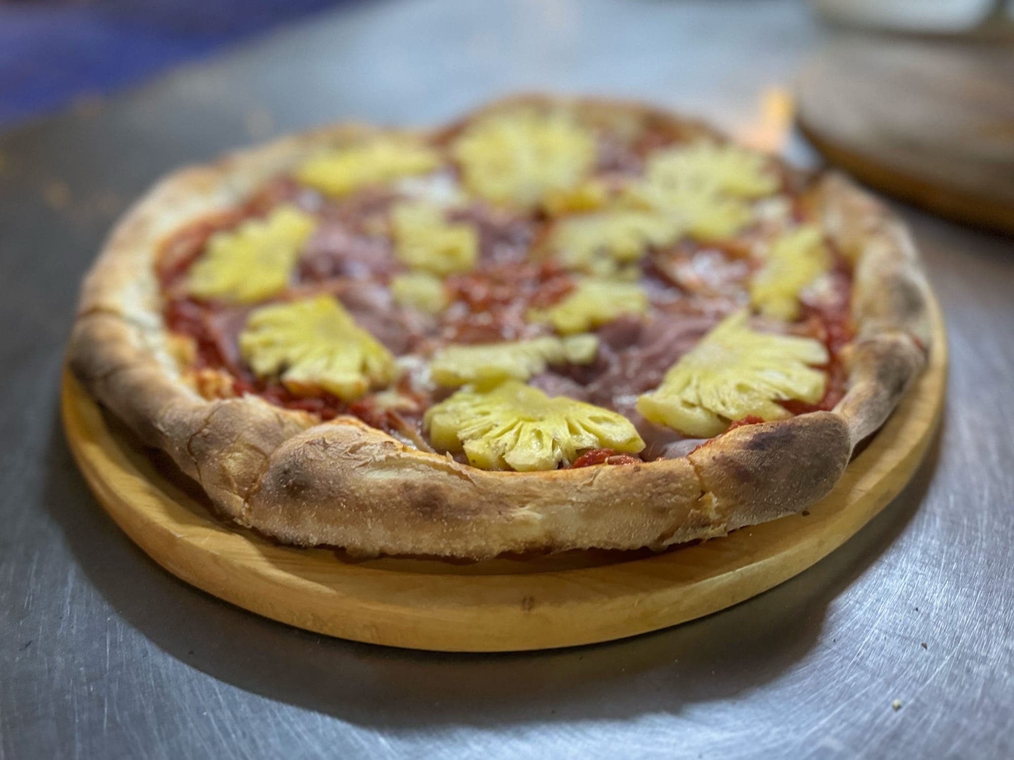 Một trong những quán pizza ngon nhất thế giới lại ở Việt Nam