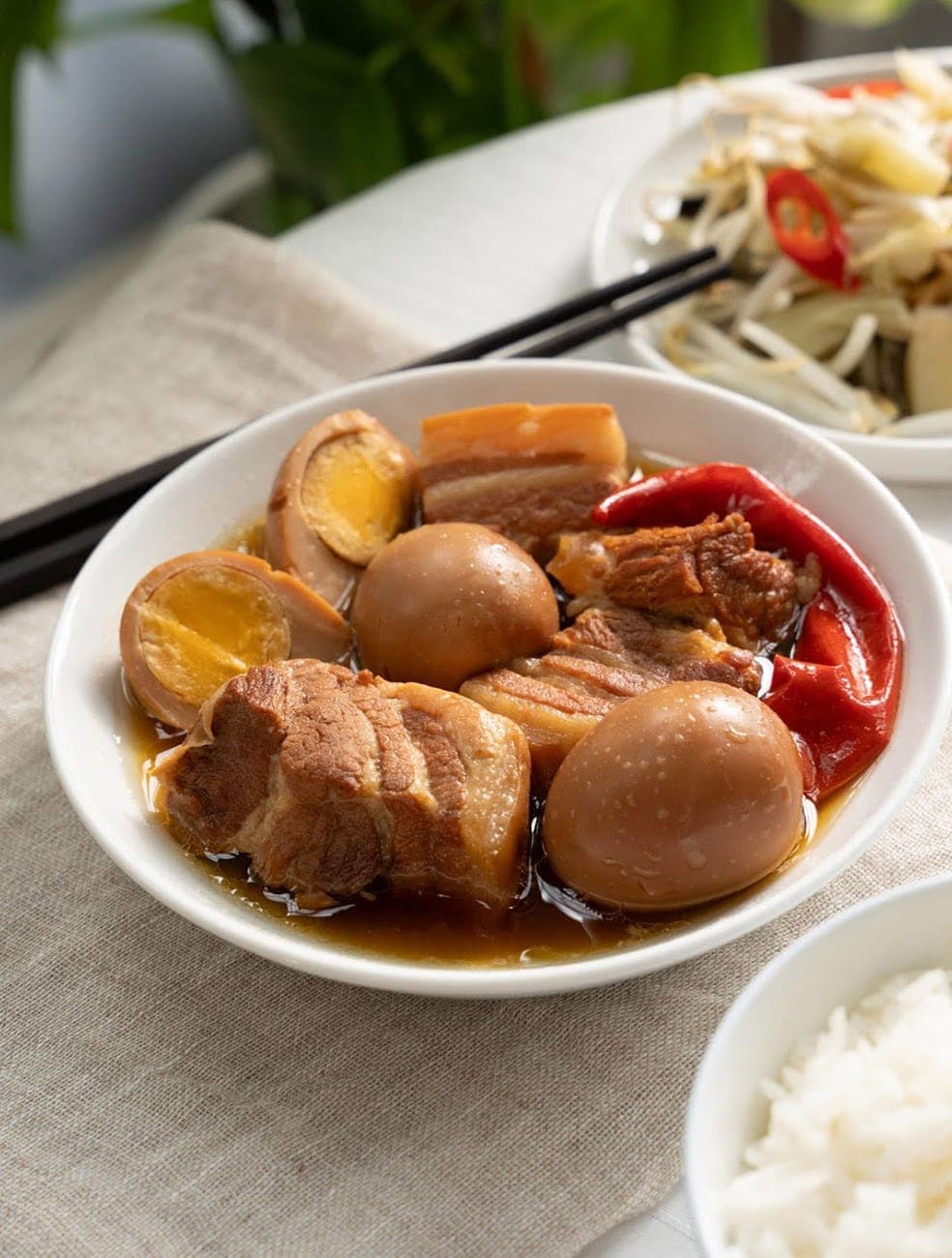 Nguồn gốc rõ ràng của miếng thịt kho tàu