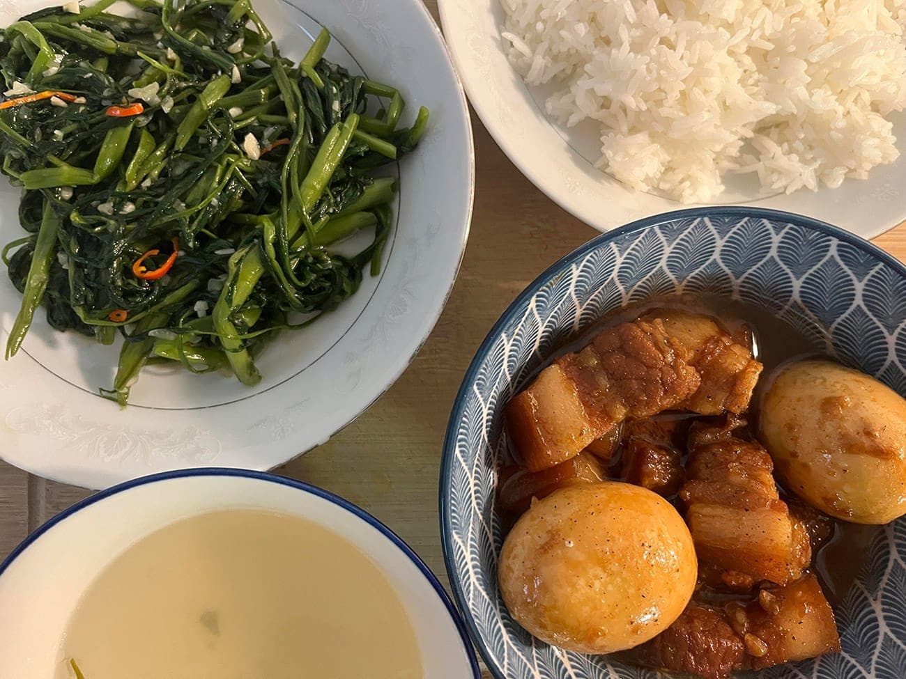Nguồn gốc rõ ràng của miếng thịt kho tàu