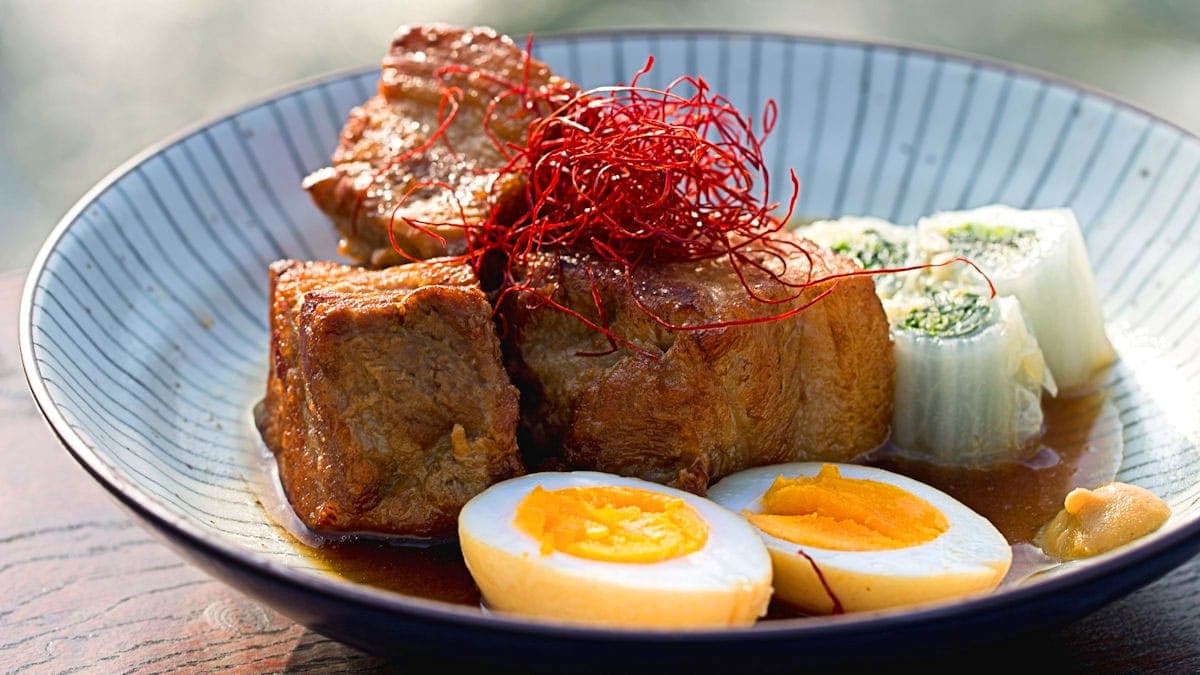 Nguồn gốc rõ ràng của miếng thịt kho tàu