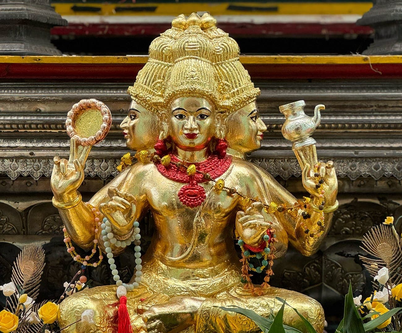 Thăm những ngôi đền Hindu kỳ lạ