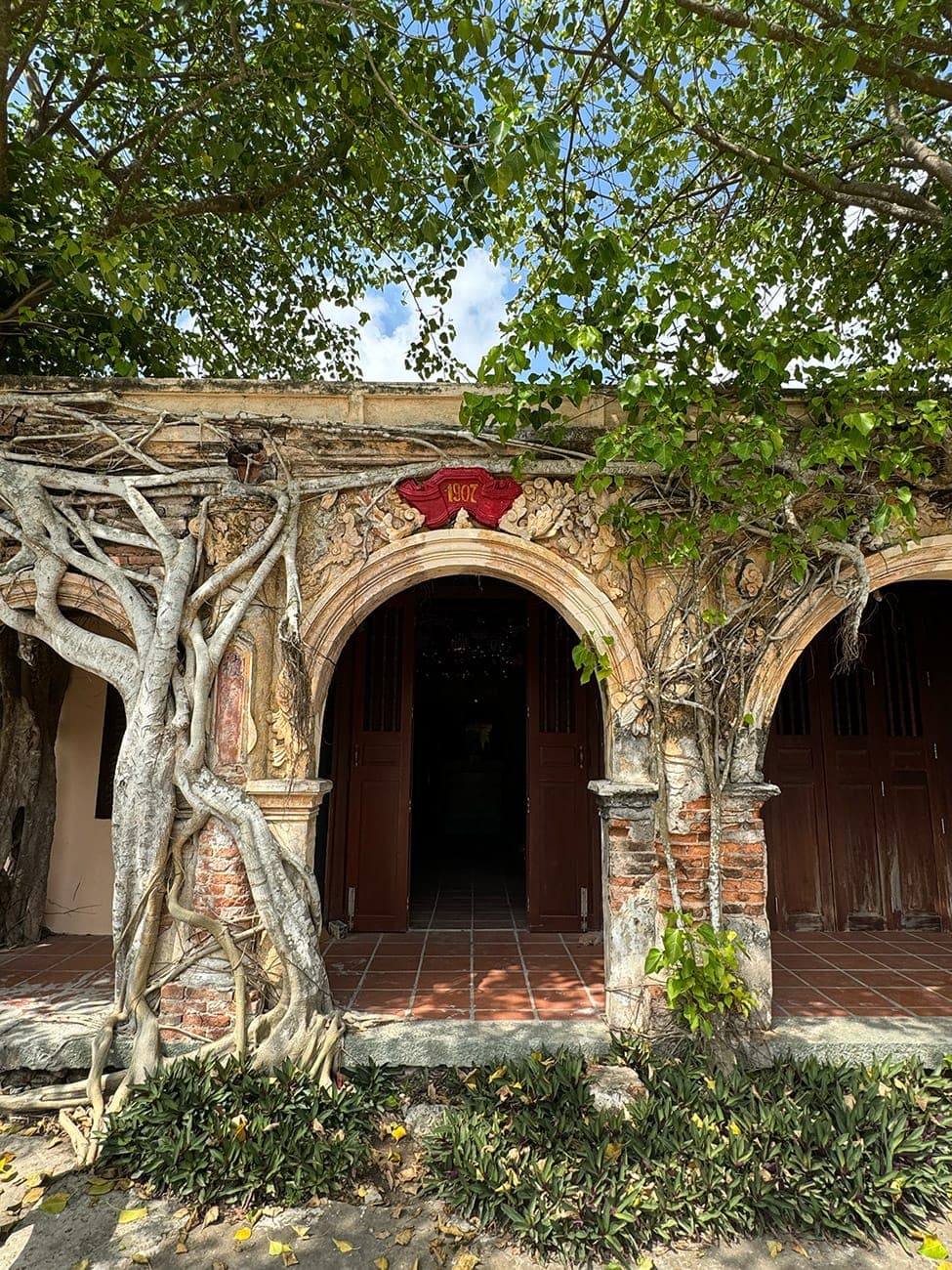 Một ngôi đình kỳ lạ