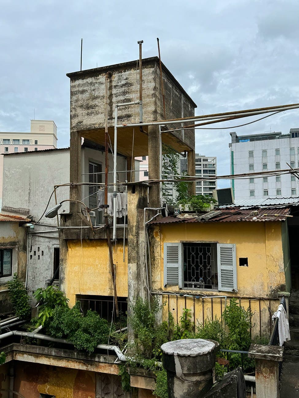 Khu phức hợp đầu tiên của Sài Gòn và gánh hát cuối cùng