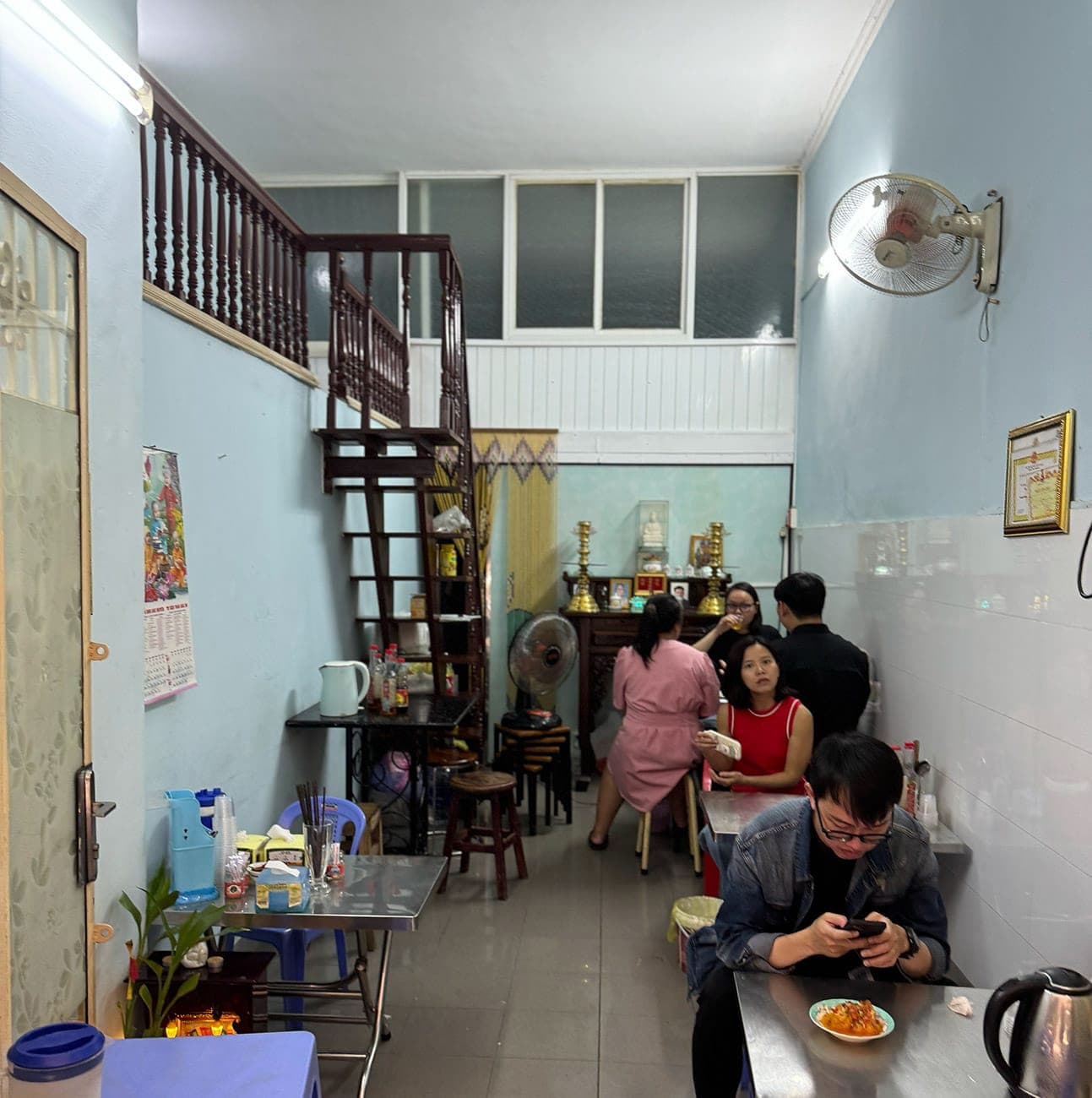 Chật hẹp và xinh xắn