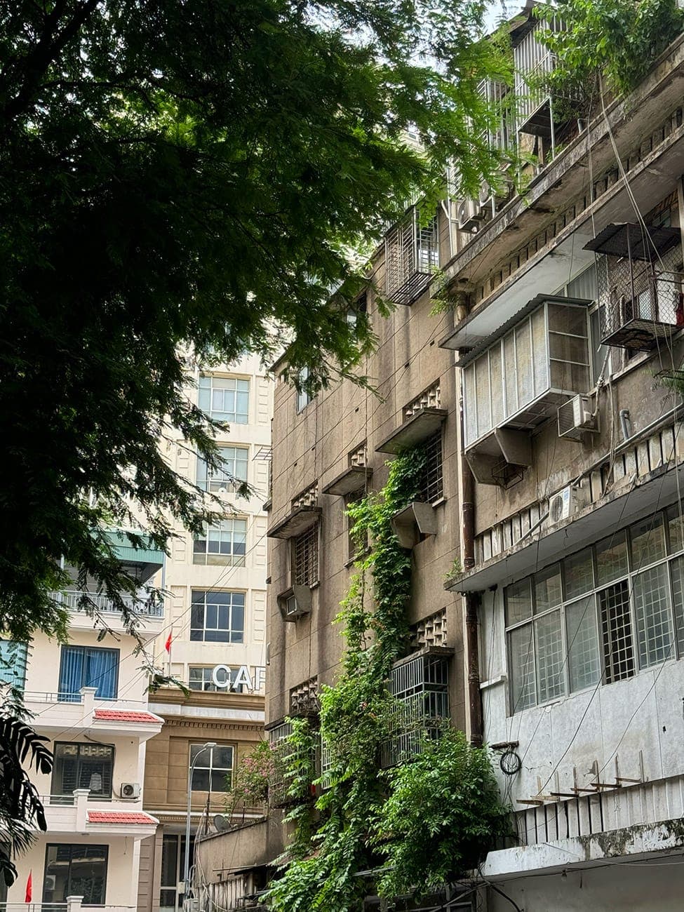Khu phức hợp đầu tiên của Sài Gòn và gánh hát cuối cùng