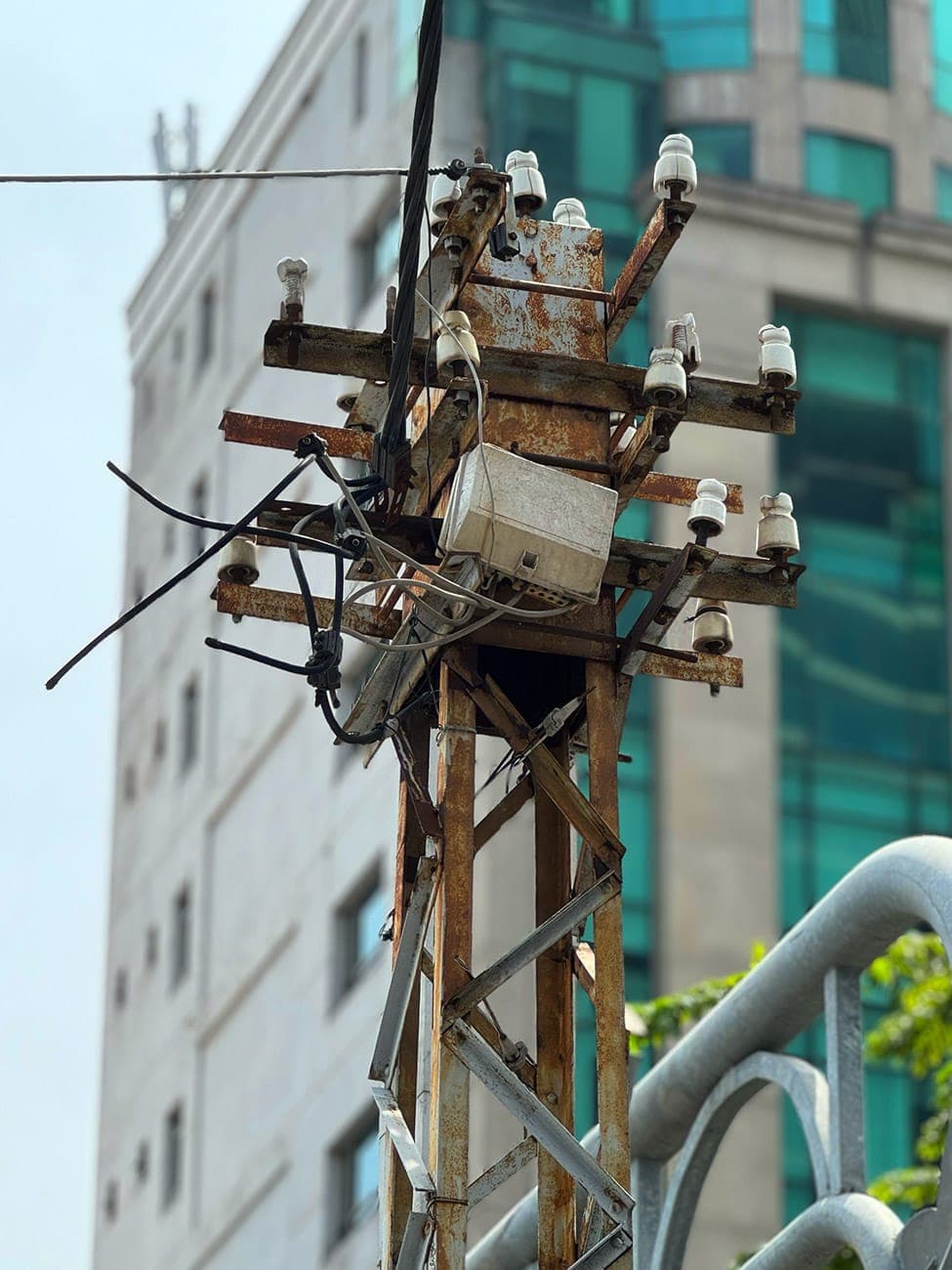 Những cụ già tóc rối trăm tuổi