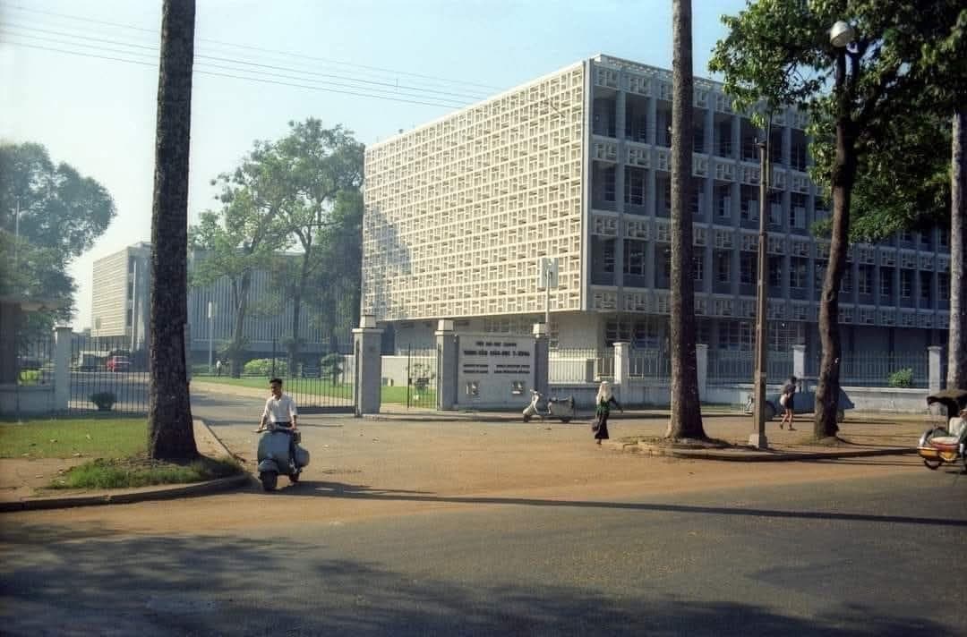 Một vẻ đẹp của nhiều câu chuyện lạ