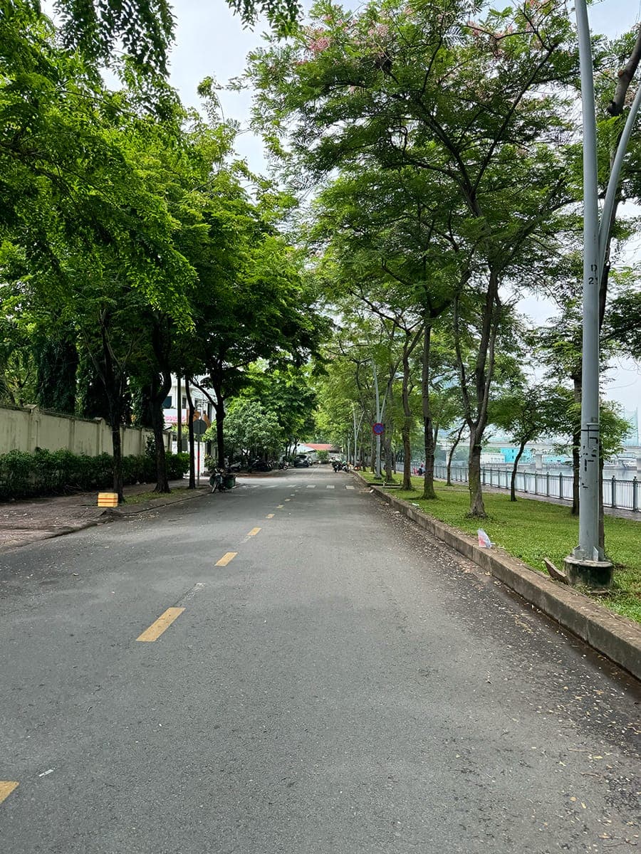 Góc Sài Gòn và một Ginza lặng lẽ