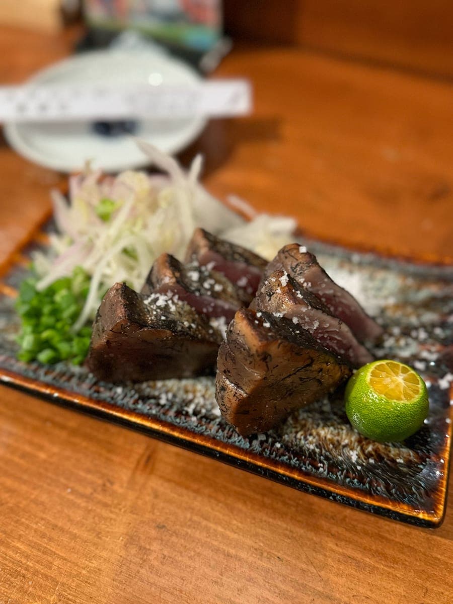 Góc Sài Gòn và một Ginza lặng lẽ