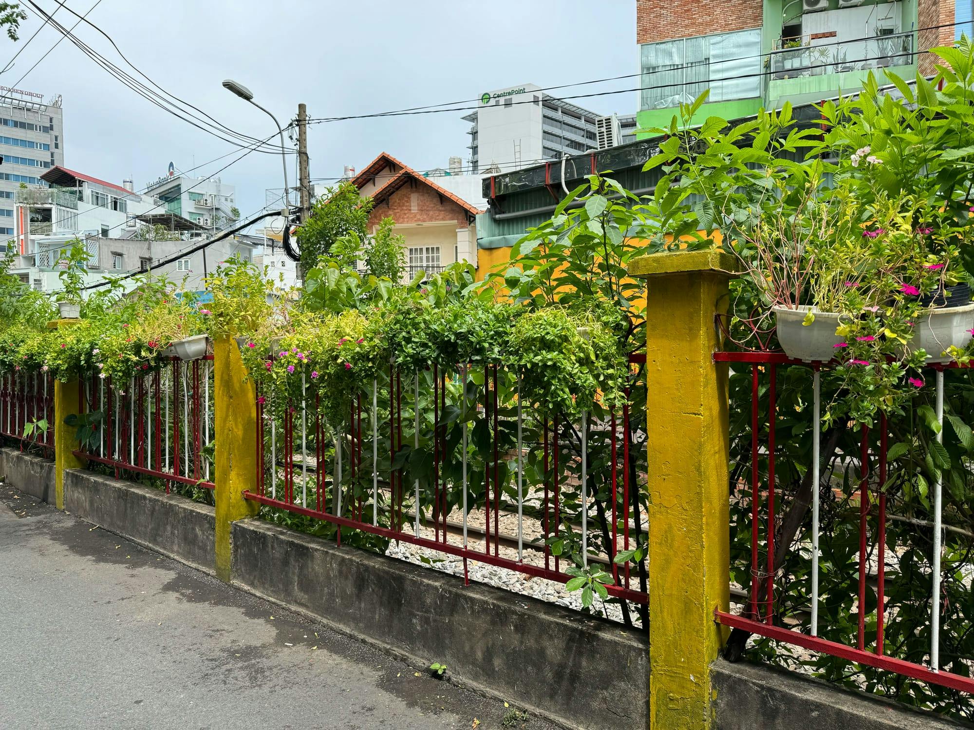 Khám phá con hẻm dài nhất Sài Gòn