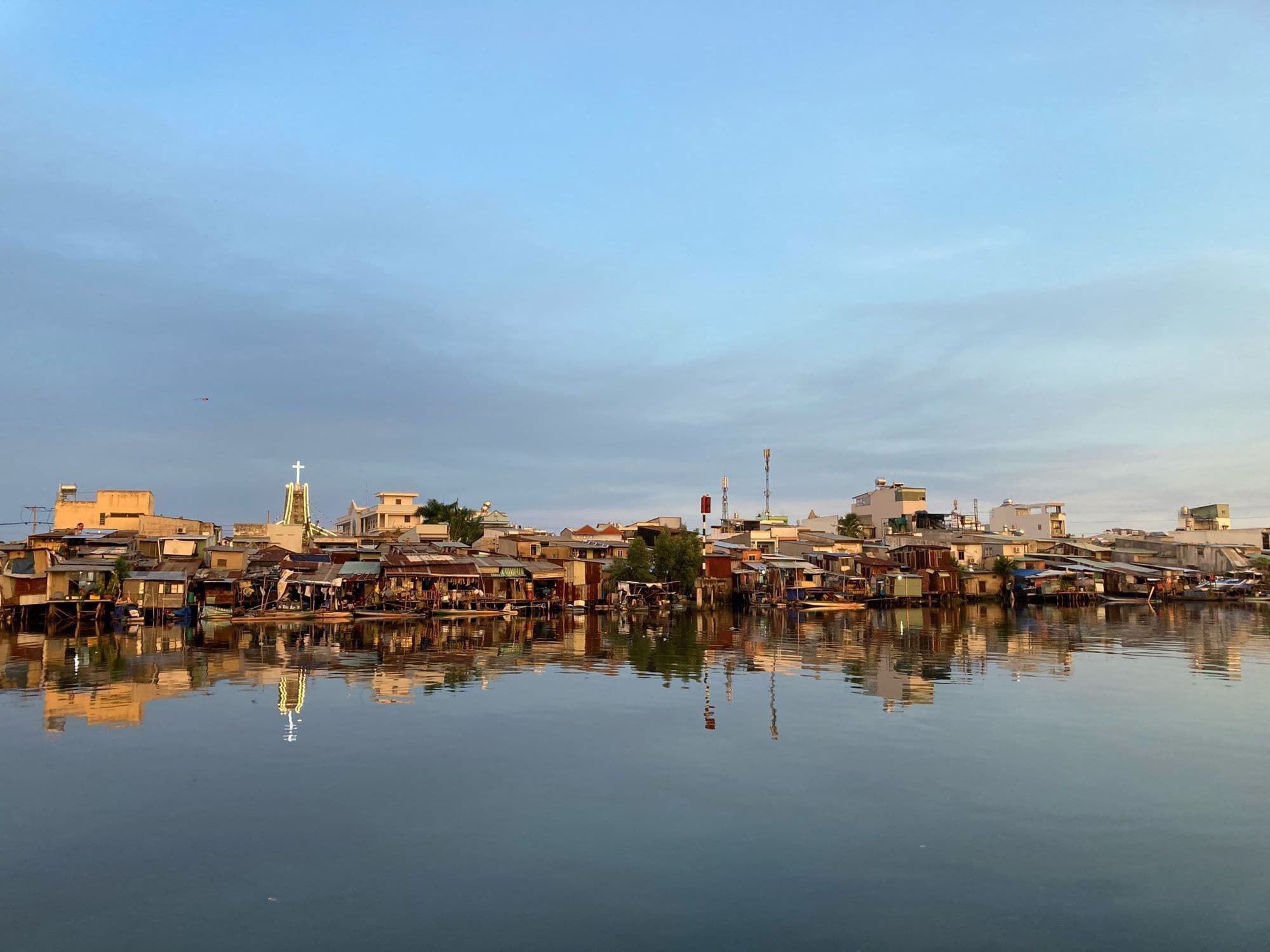 Hero Image of Ba ốc đảo kỳ lạ giữa Sài Gòn