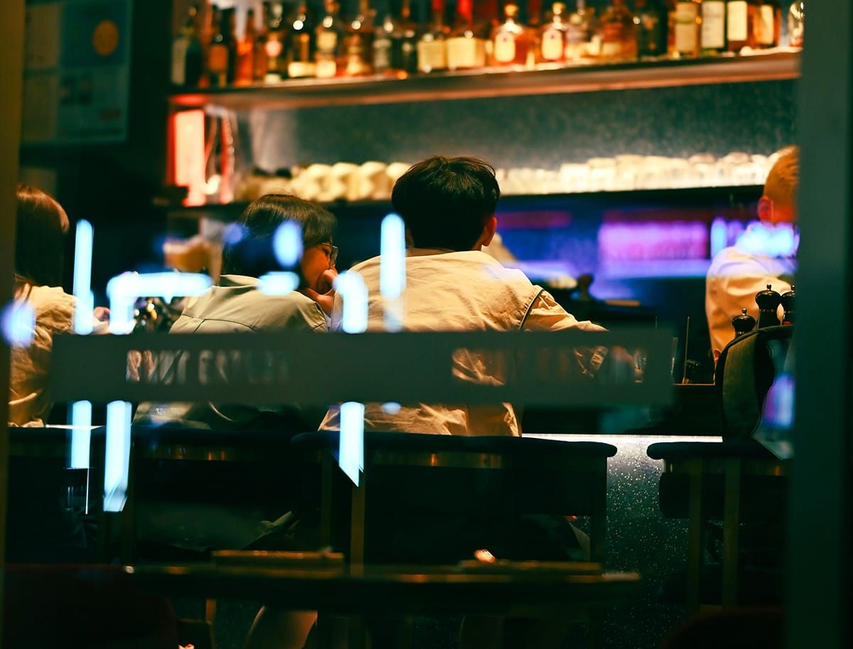 Hero Image of Vì sao một số đàn ông đơn giản là thu hút phụ nữ?