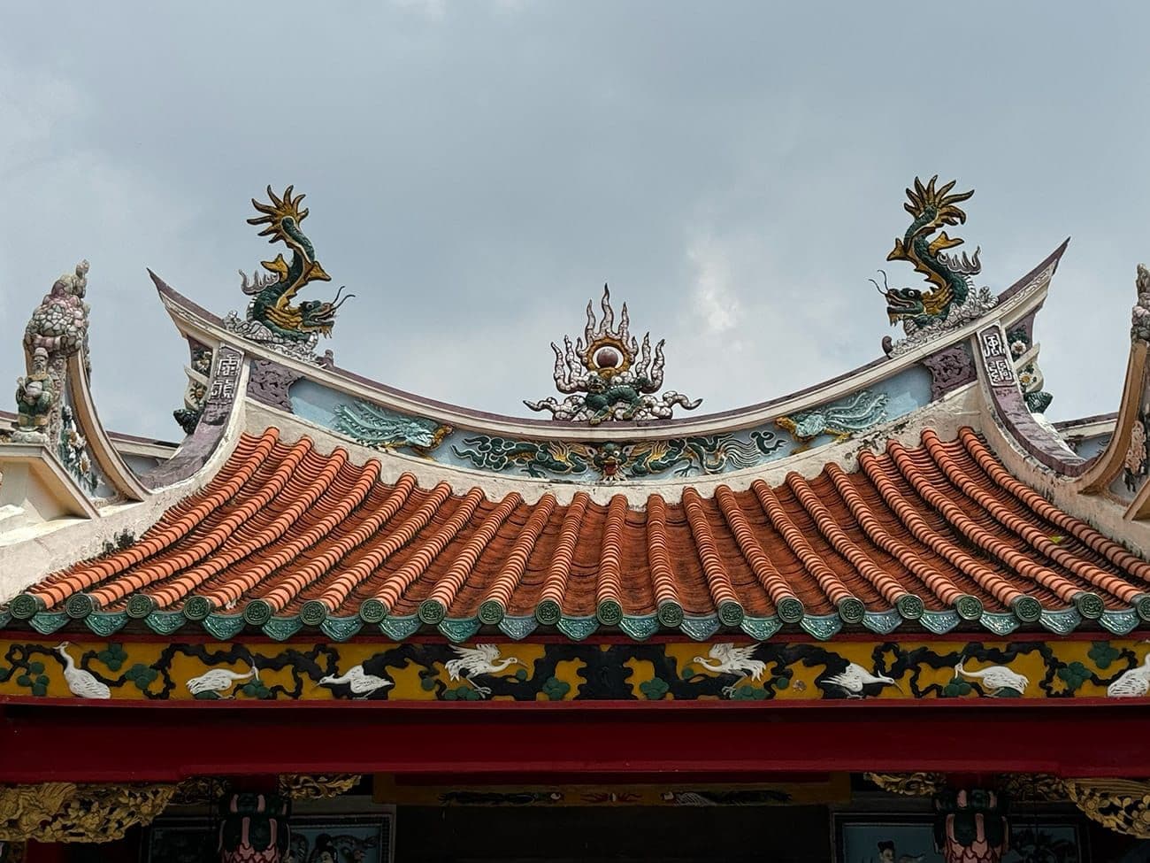 Hero Image of Đuôi én, những lớp sóng và hội quán 300 tuổi